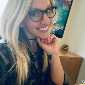 Meet your Posher, Courtney